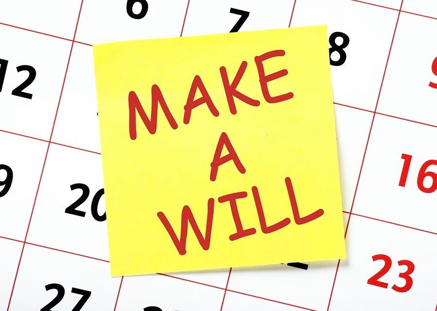 Wills and estate lawyers Adelaide - discuss will with family
